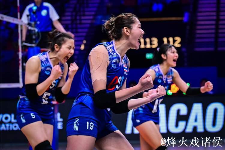 泰国女排五局鏖战险胜越南，决胜局激战至25分夺胜