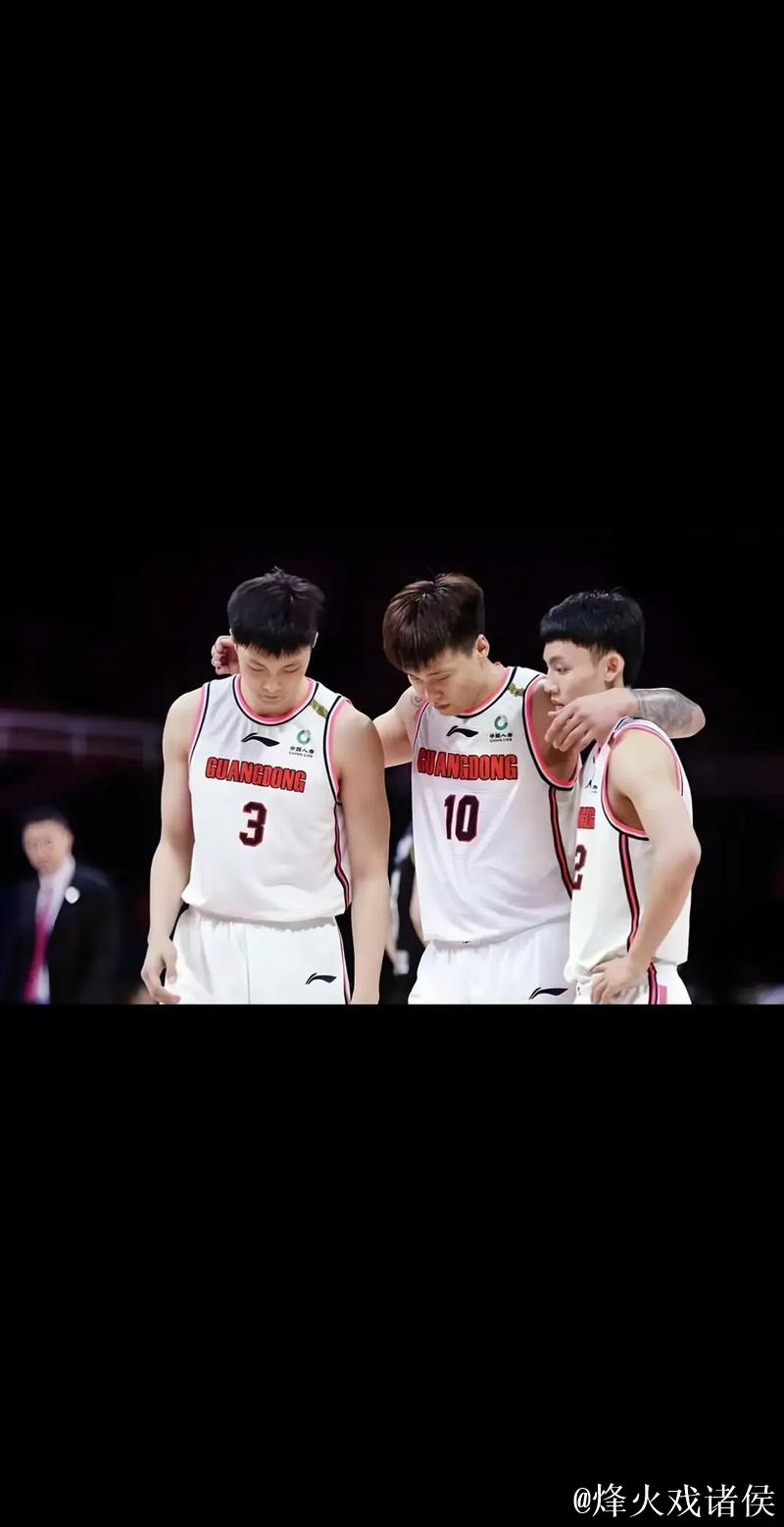 徐杰14分7助赵睿13分7助 广东男篮击败浙江男篮 徐杰14分7助赵睿13分7助 广东男篮击败浙江男篮